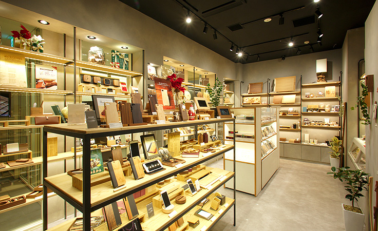 Hacoaダイレクトストア　ラクエ四条烏丸店