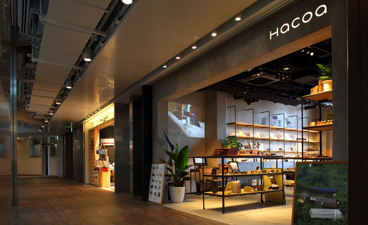 Hacoaダイレクトストア　KITTE丸の内店