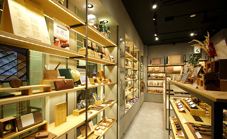 Hacoaダイレクトストア　ラクエ四条烏丸店