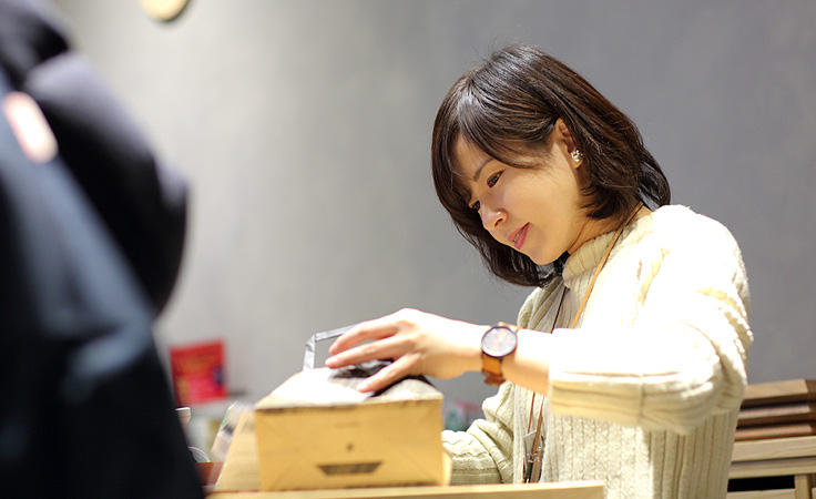 Hacoaダイレクトストア　ラクエ四条烏丸店