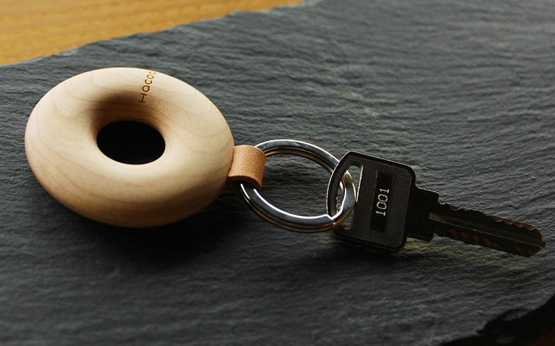 【名入れ可】指に馴染む輪っか型のおしゃれな木製キーホルダー「Keyholder Hoop」