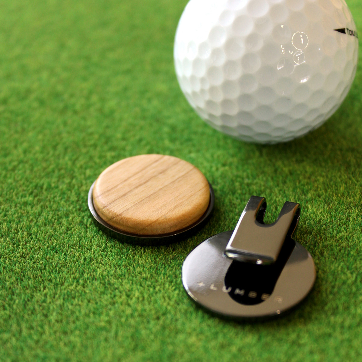 ゴルフが楽しくなる木製グリーンマーカー「Golf Marker」
