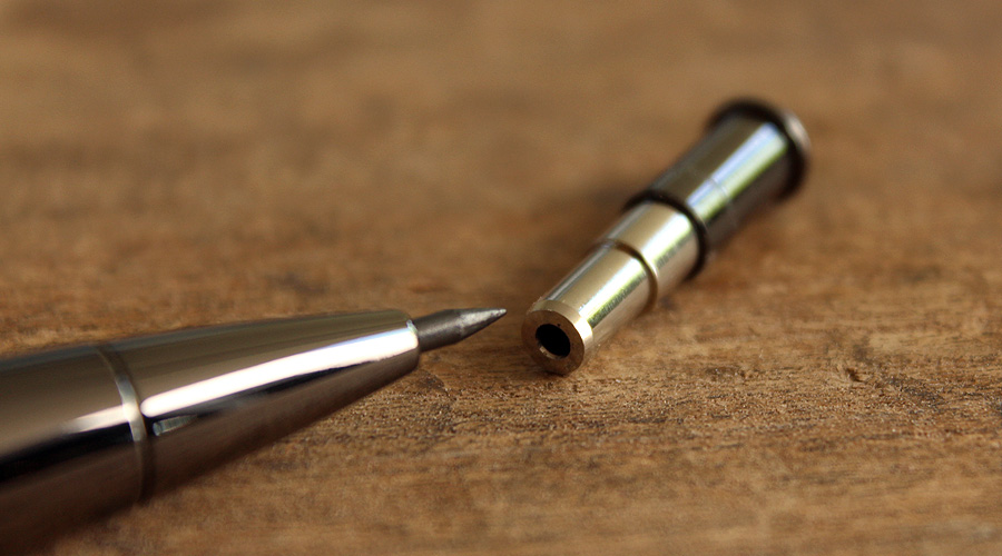 大人の鉛筆、高級木材の芯ホルダー「LEAD PENCIL 2mm」