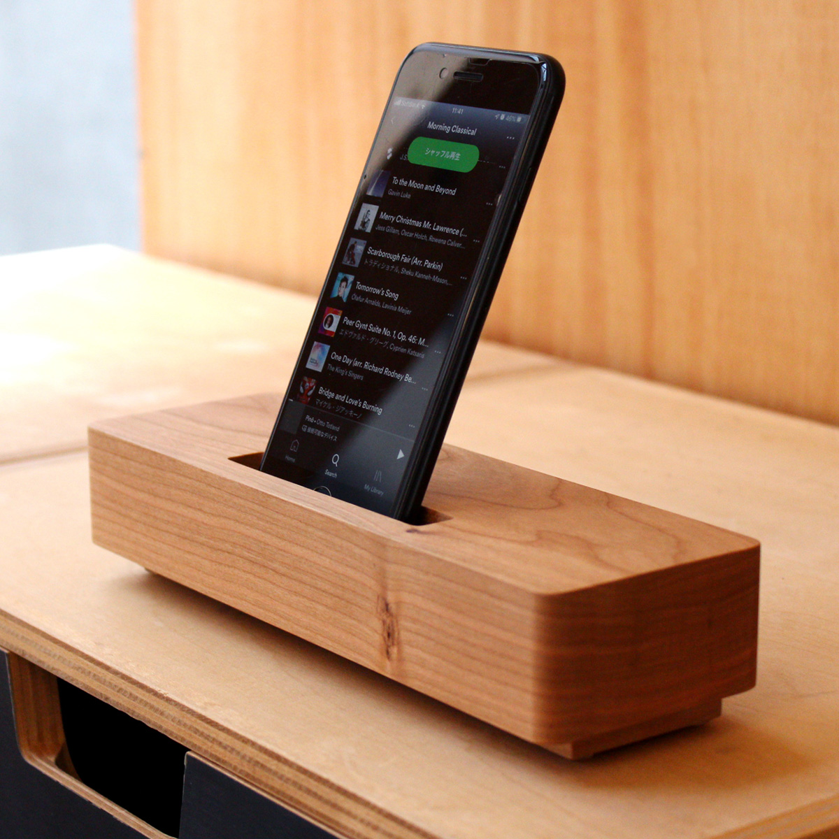 【スマートフォン専用】重厚感あふれるシンプルな木製スピーカースタンド「Wooden Speaker Brick」-チェリー