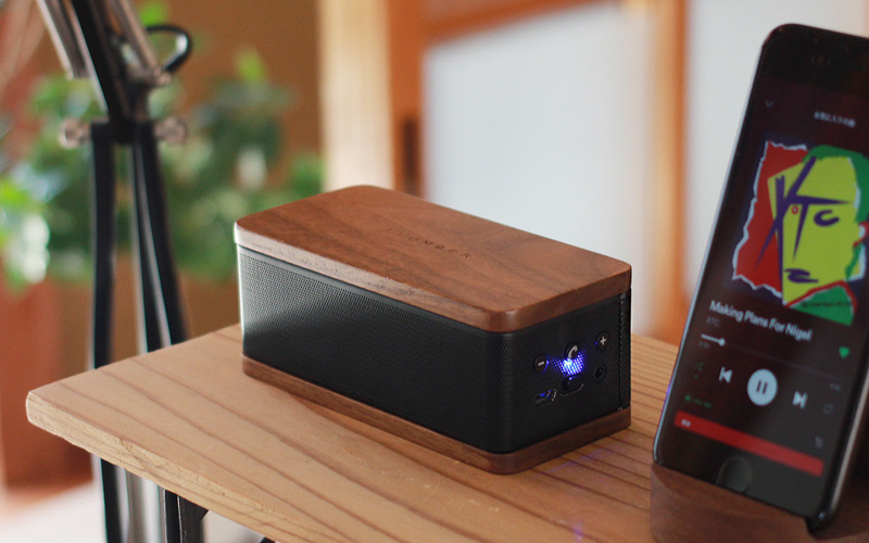 「MOBILE SPEAKER」Bluetoothでスマホと接続可能　木目が美しいスピーカー