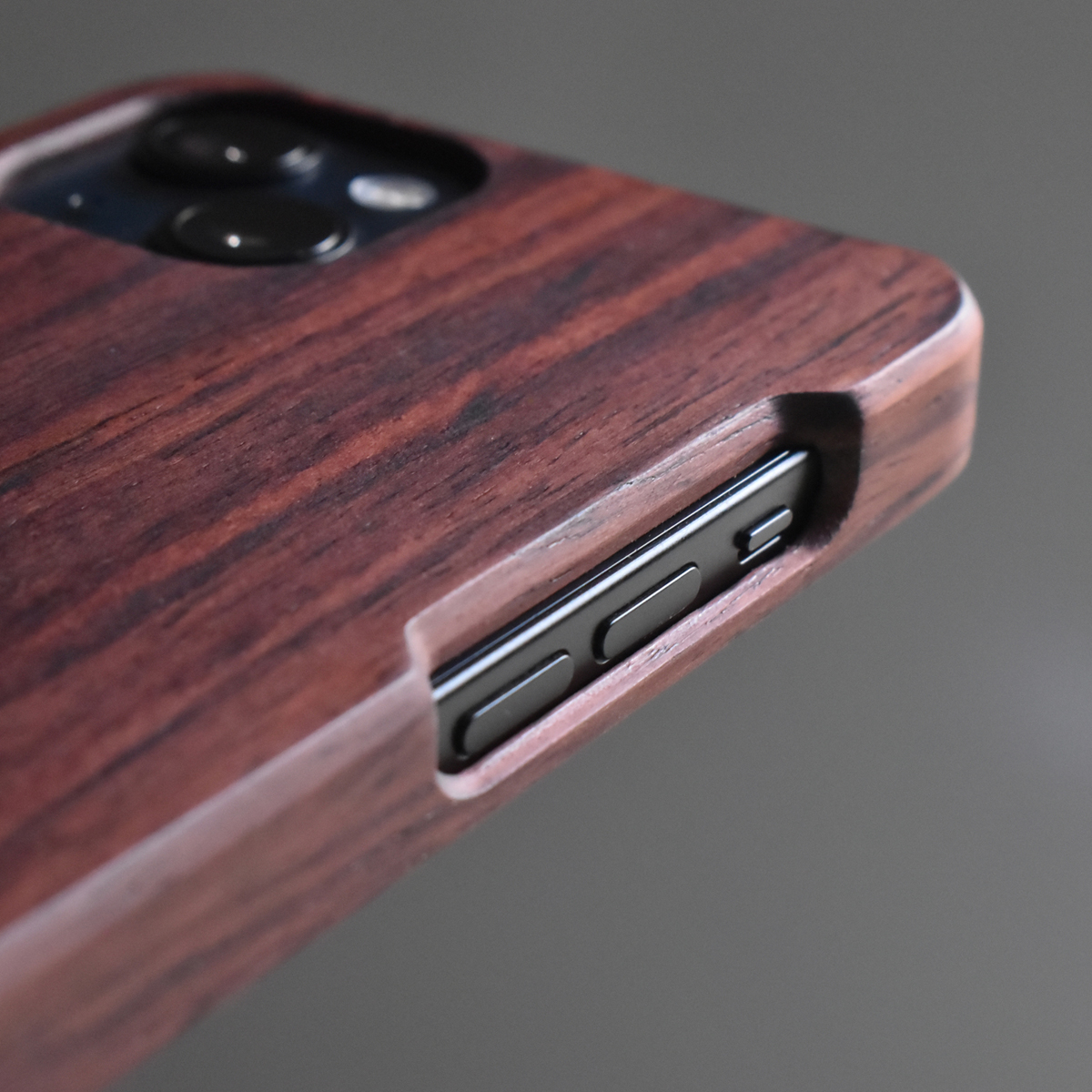 Wooden case for iPhone13