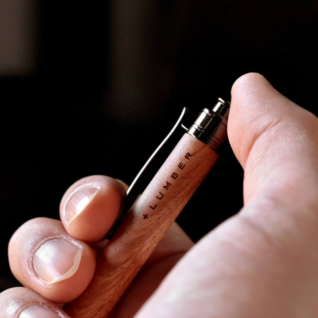 ビジネスシーンで活躍、ノック音が静かな木軸ボールペン 「BALLPOINT PEN KNOCK」
