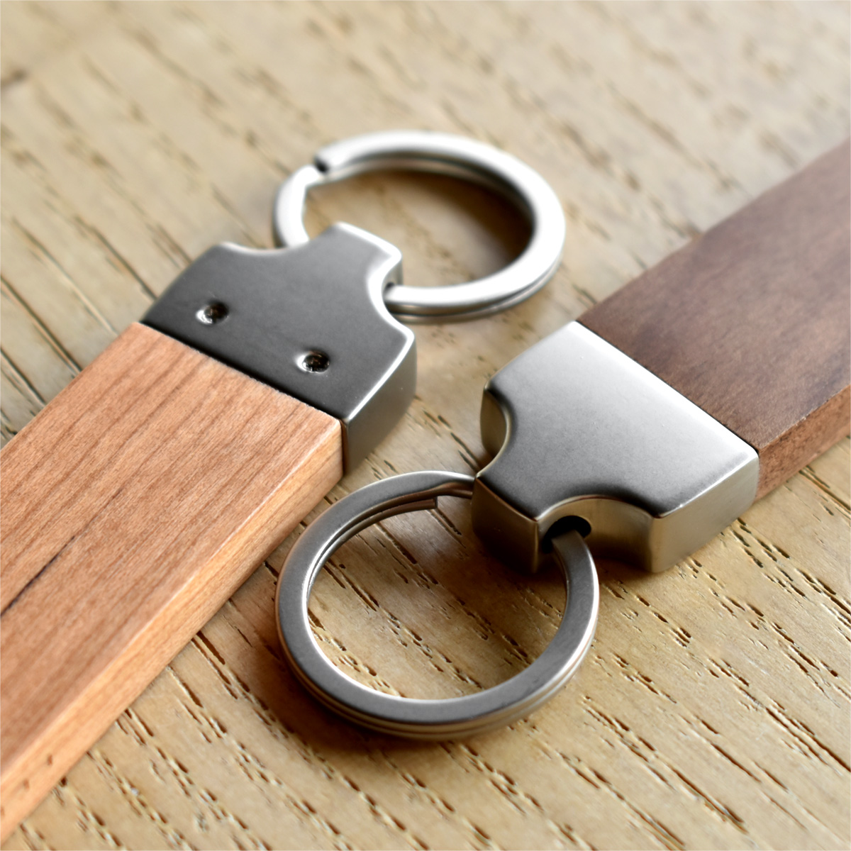 「KEYRING 002」銘木の美しさをプラスした木製キーホルダー・キーリング