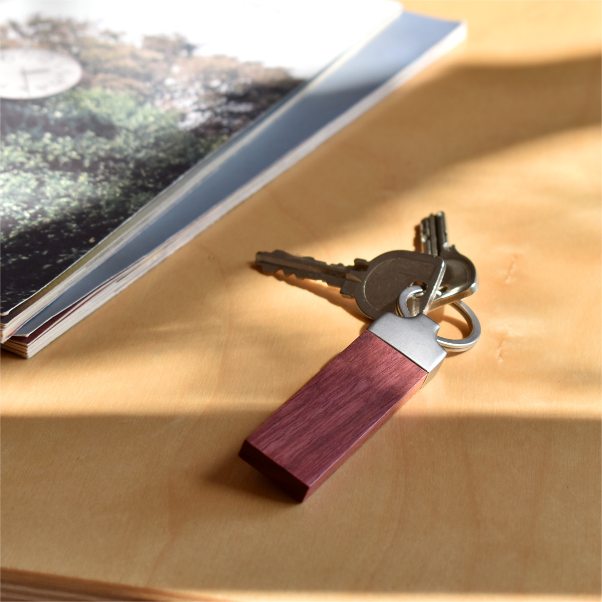 「KEYRING 002」銘木の美しさをプラスした木製キーホルダー・キーリング